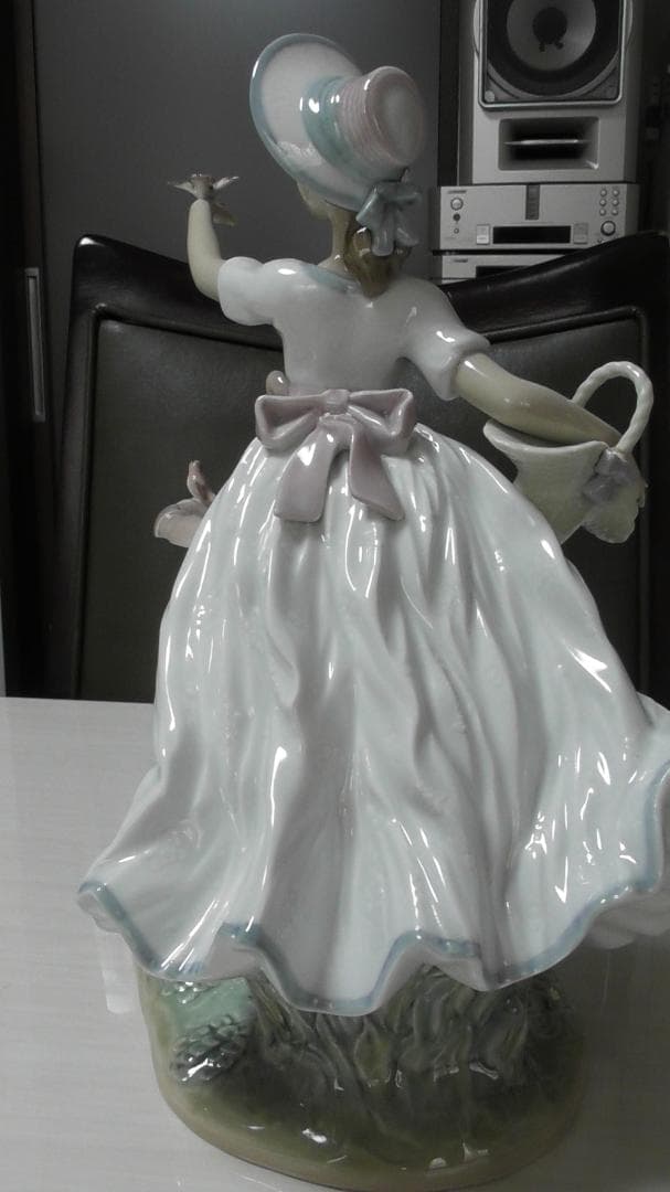 LLADRO　リヤドロ【春を告げる小鳥たち】２　リアドロ　インテリア　　Ｌ454