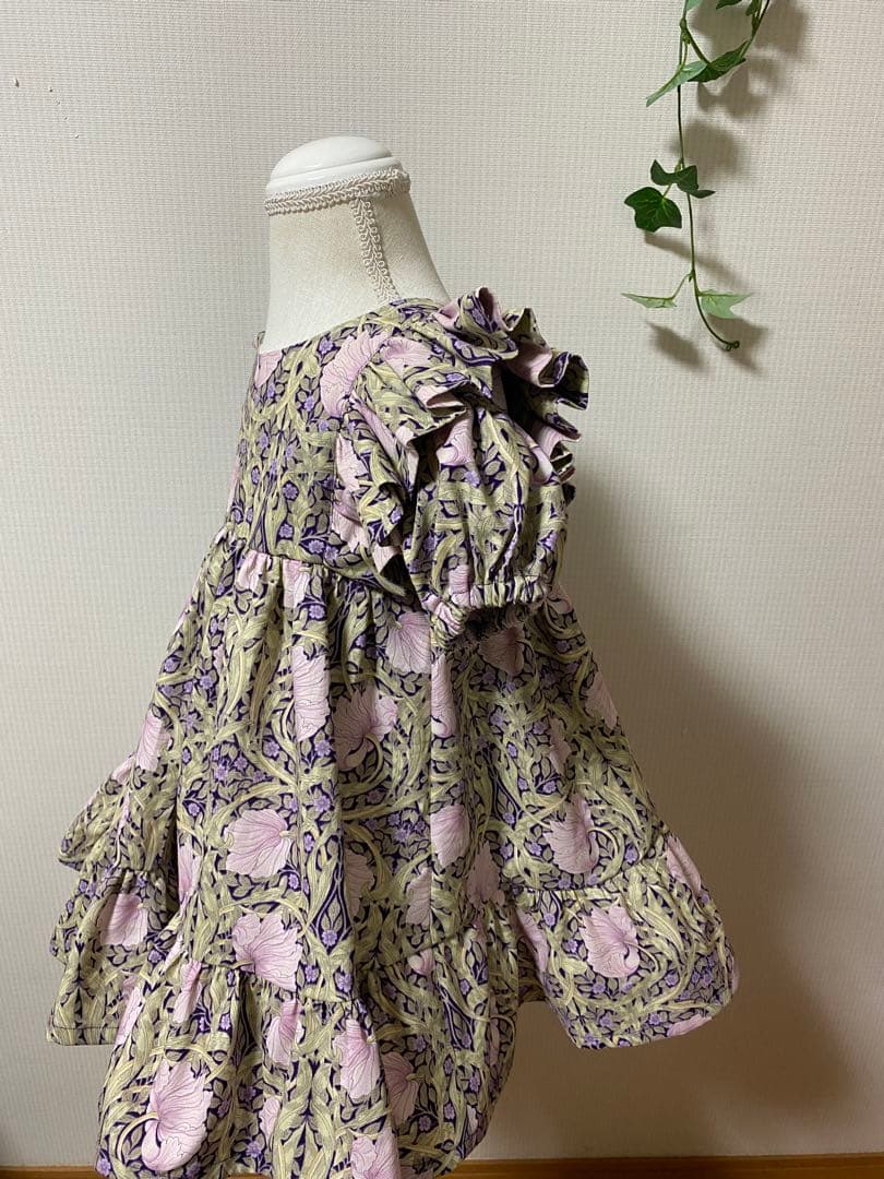 ハンドメイド　フリルウエストギザーワンピース