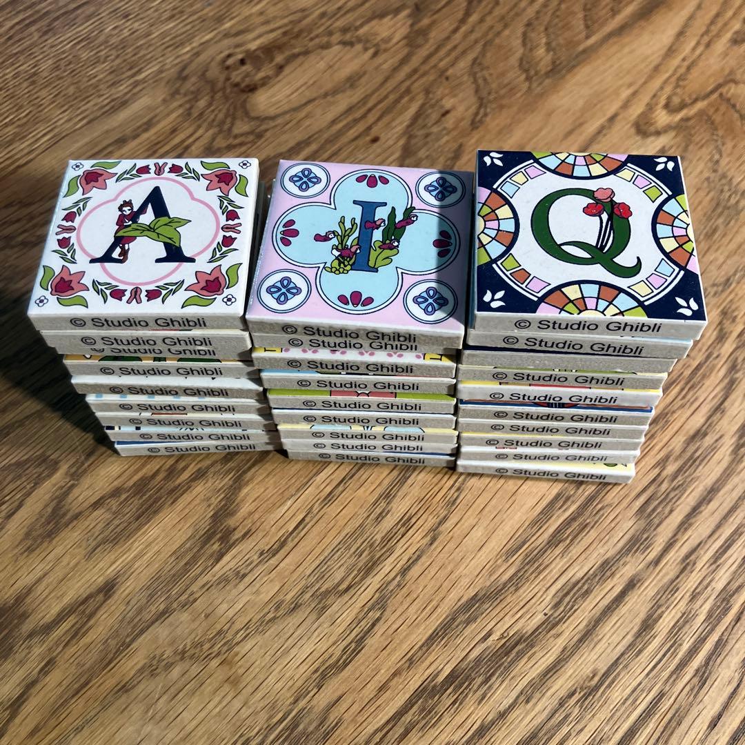 ジブリパーク　アルファベットタイル　28個セット(&が2つあります)