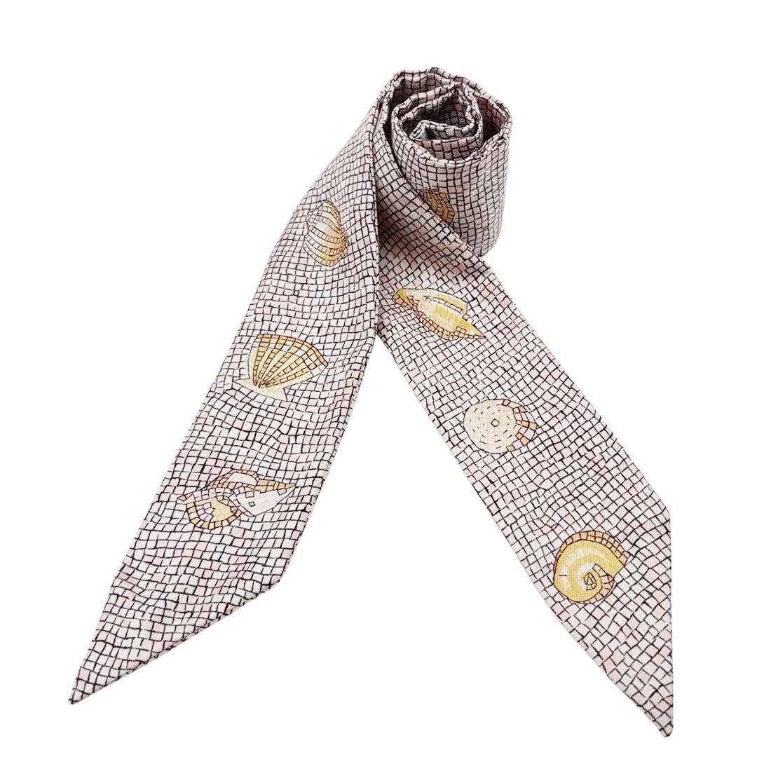 【入手困難】エルメス スカーフ ツイリー モザイク 貝殻柄 シルク 1Q22