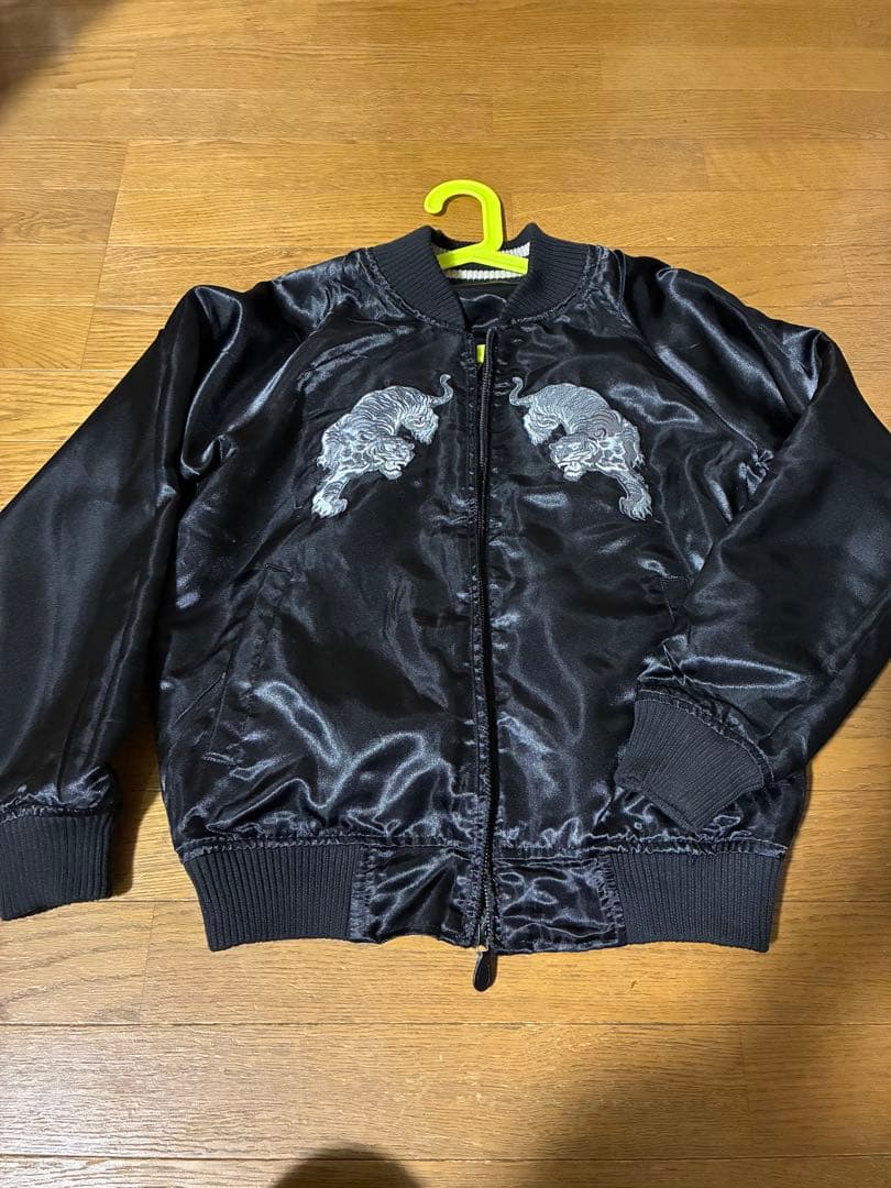 スカジャン 鷹刺繍 Mサイズ　リバーシブル