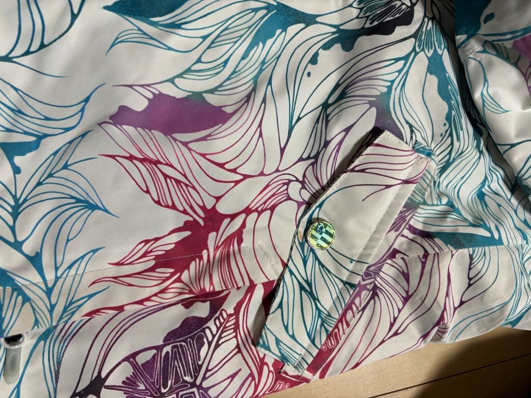 花柄フード付きスノーボードジャケット