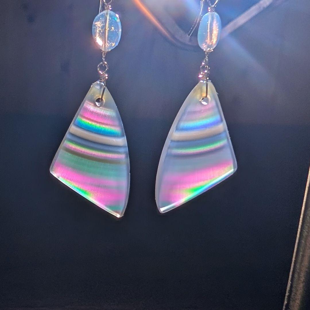 アイリスアゲート オパールピアス