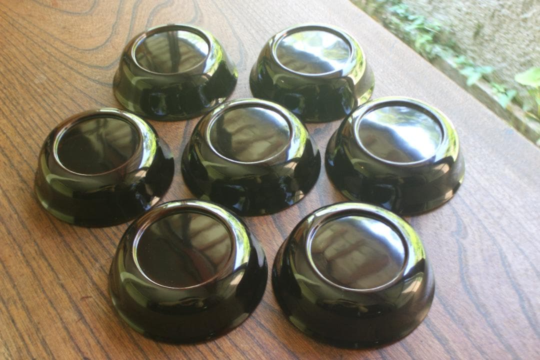 ばら売り可！時代金縁黒漆に優美な草花蒔絵の映える小皿7点（検輪島塗蒔絵皿菓子皿