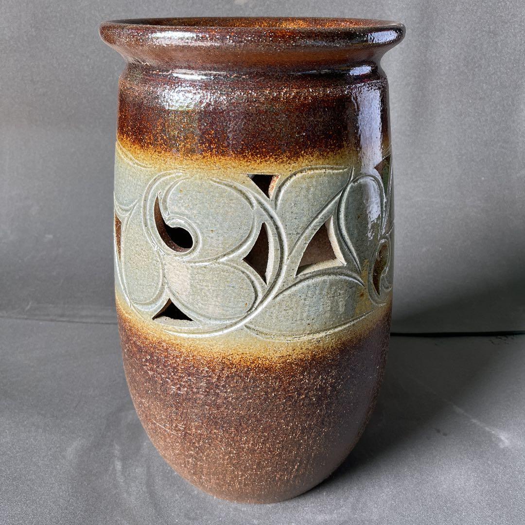 信楽焼傘立て  茶釉唐草 高さ４５cm