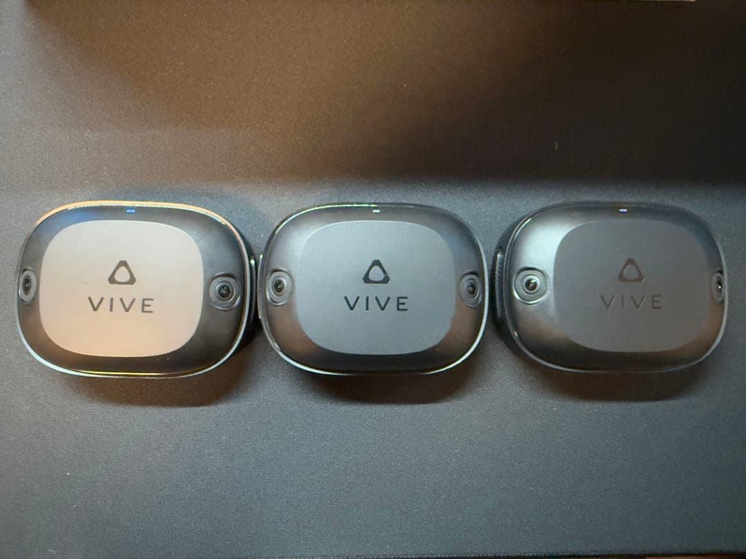 VIVEトラッカー (Ultimate) 3+1 キット＋ストラップ付