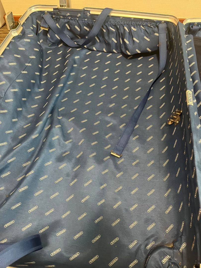 RIMOWA スーツケース