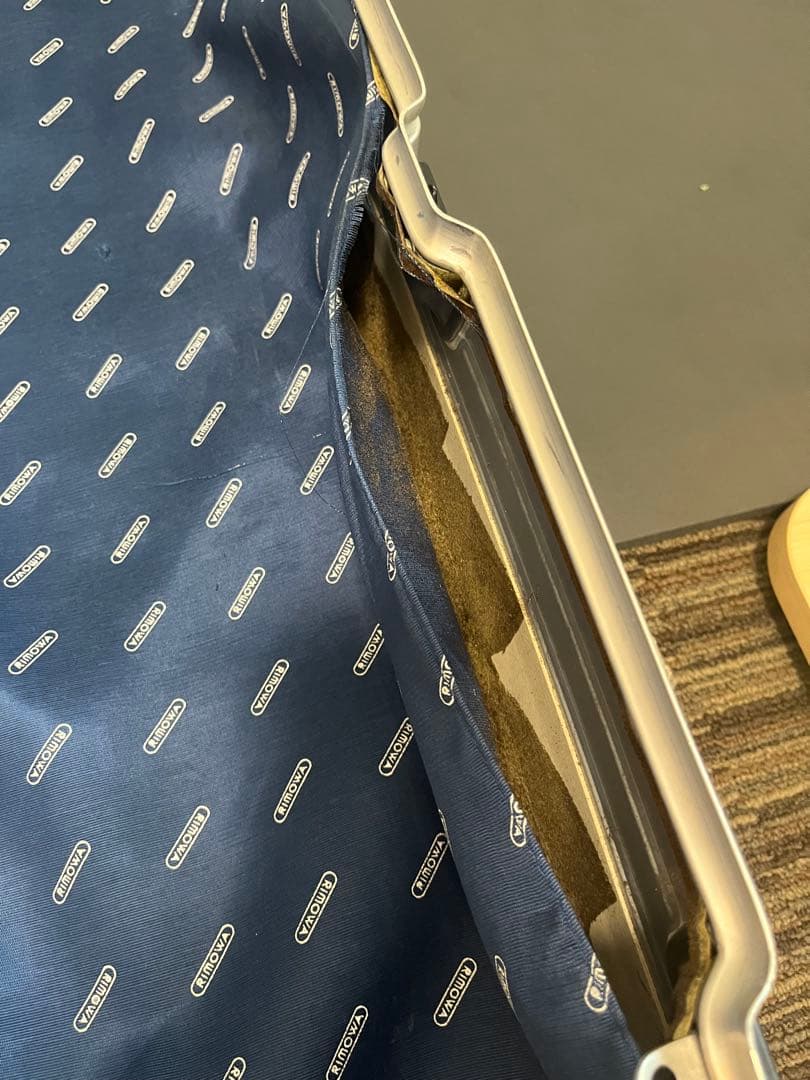RIMOWA スーツケース