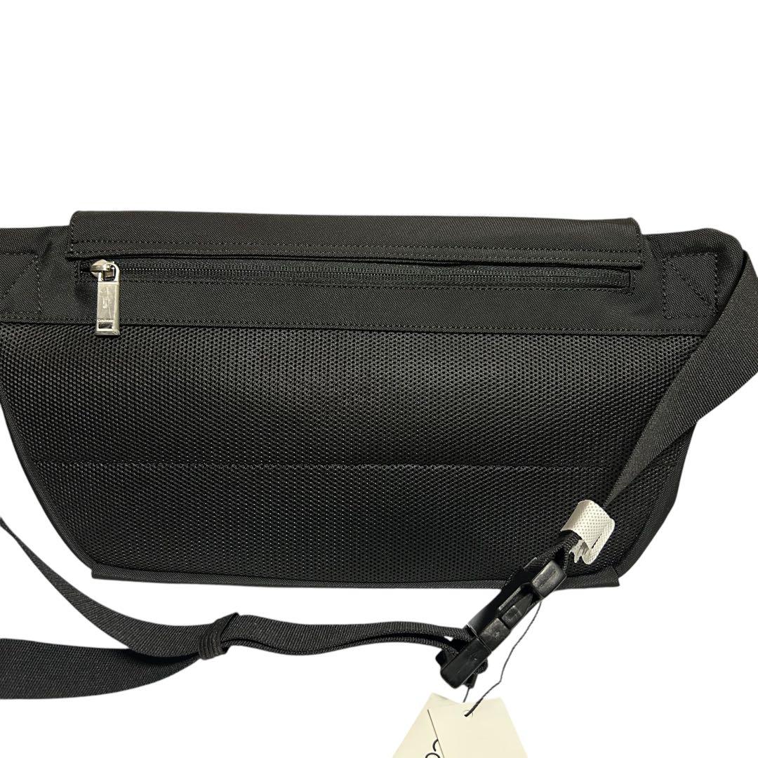 【新品】  ユーティリティ メッセンジャー スリングバッグ