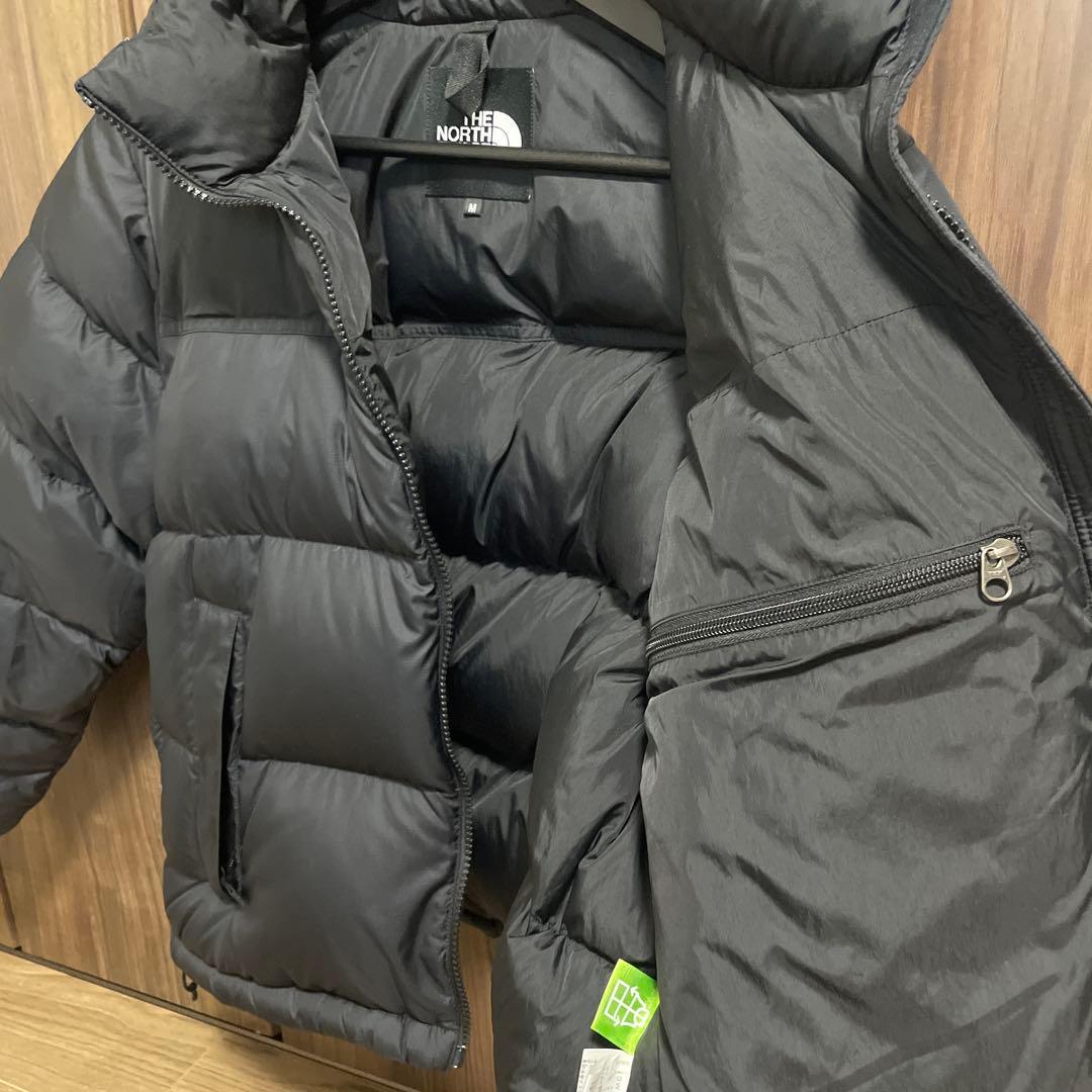 ヌプシ　ダウン　レディース　Mサイズ　ブラック