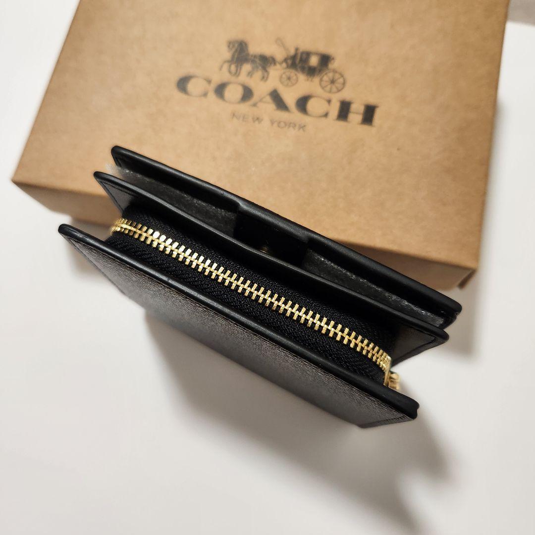 ​【新品・付属品】COACH 二つ折り財布 シグネチャー ブラウン チャーム付