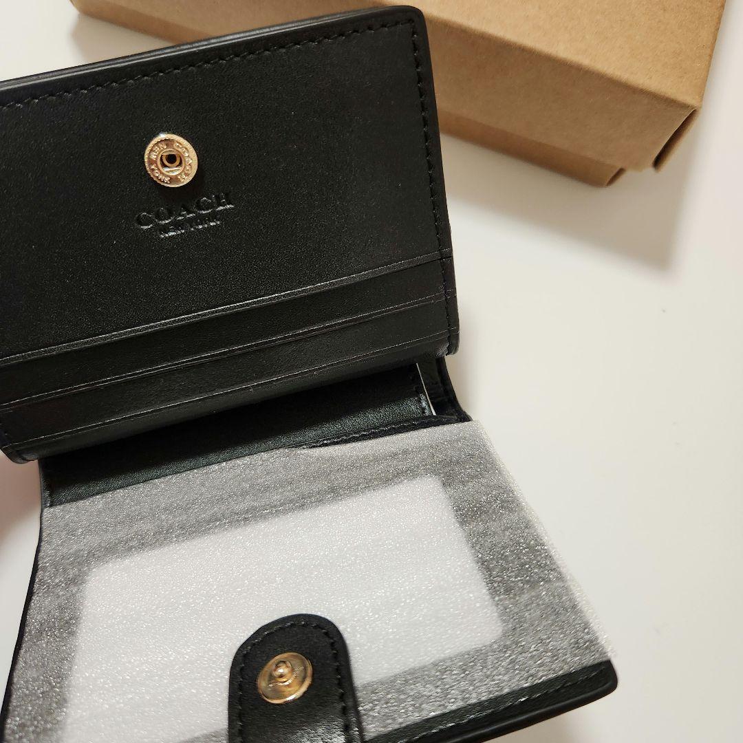 ​【新品・付属品】COACH 二つ折り財布 シグネチャー ブラウン チャーム付