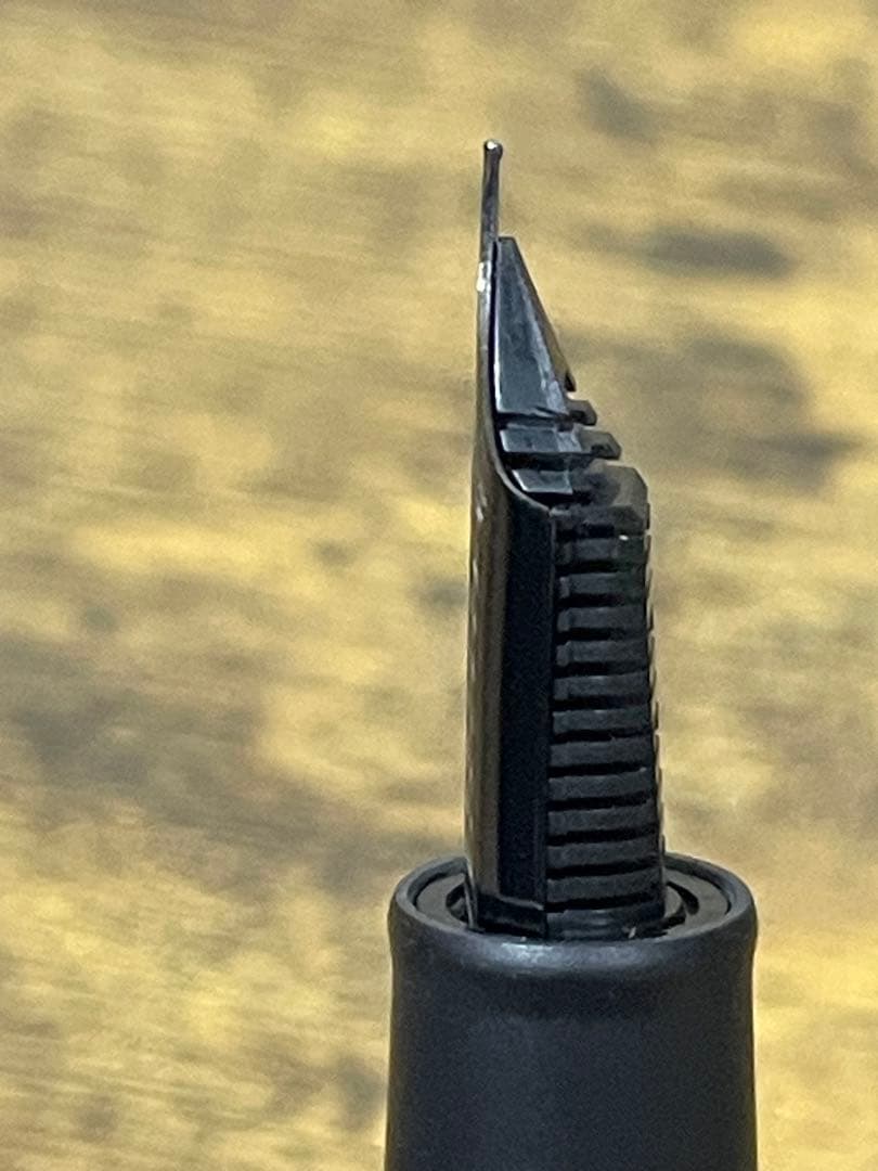 試筆のみ　インペリアルブラック　21金　細字　プロフェッショナルギア　万年筆