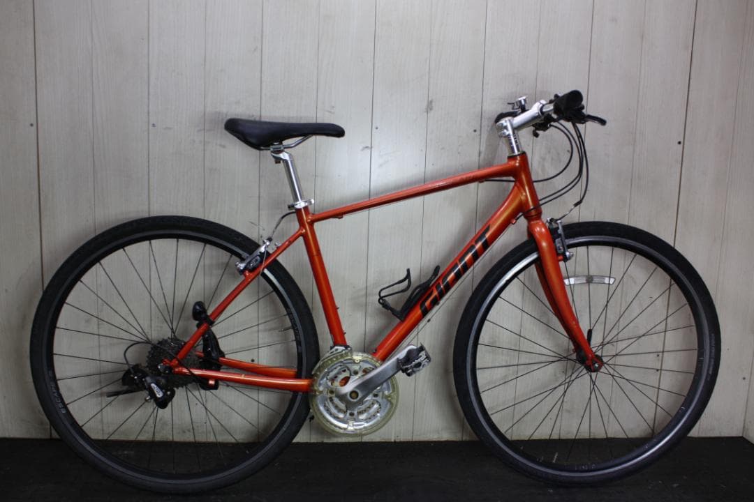 GIANT ESCAPE R3 700C 24速 470mm オレンジ色 クロス