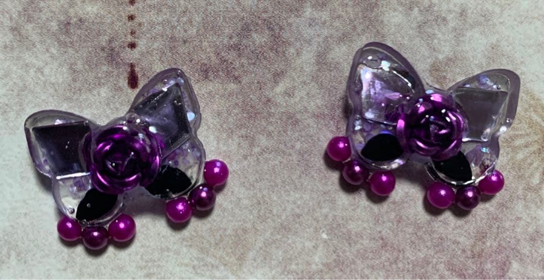 レジン蝶々　蝶々パーツ　モチーフパーツ　ネイルパーツ