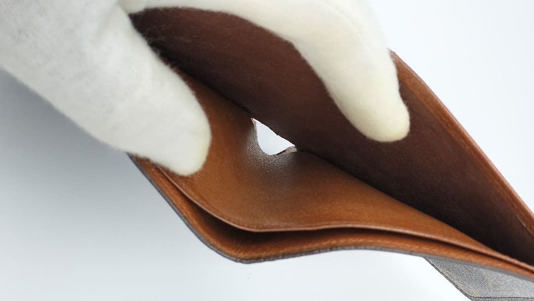 【美品】LOUIS VUITTON メンズモノグラム 二つ折り財布