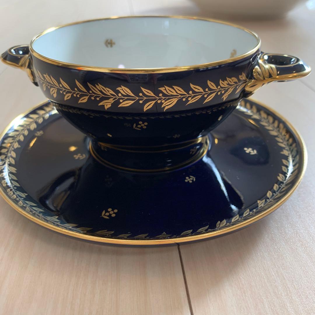セーブル(Sevres) ペイル24K金彩装飾スープカップとプレート