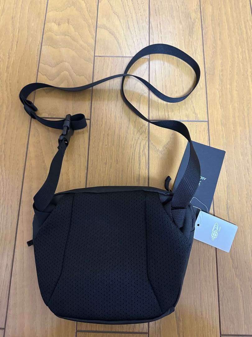 ARC'TERYX アークテリクス マンティス1 BEAMS購入新品タグ付き