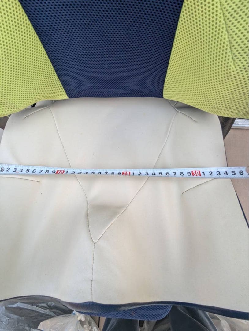 座位保持椅子　障害児　室内用