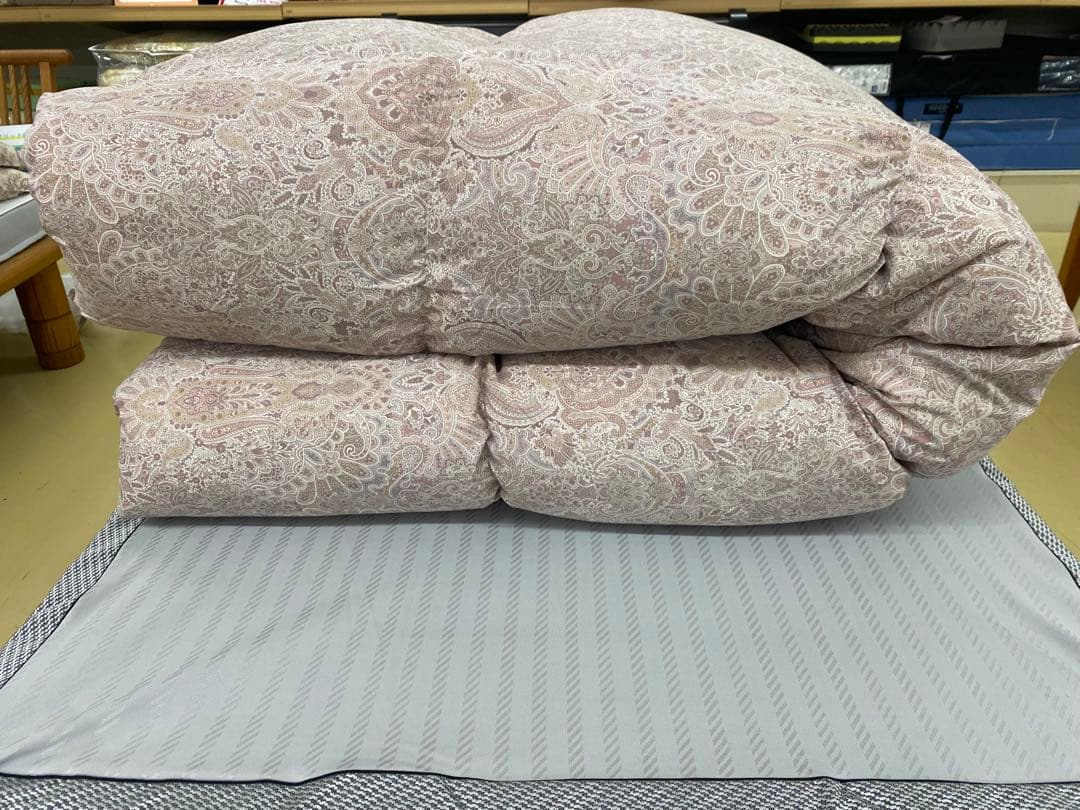 ダブル・ロマンス・羽毛掛け布団・フランスシルバーダウン９０%・３７０㎥/g以上