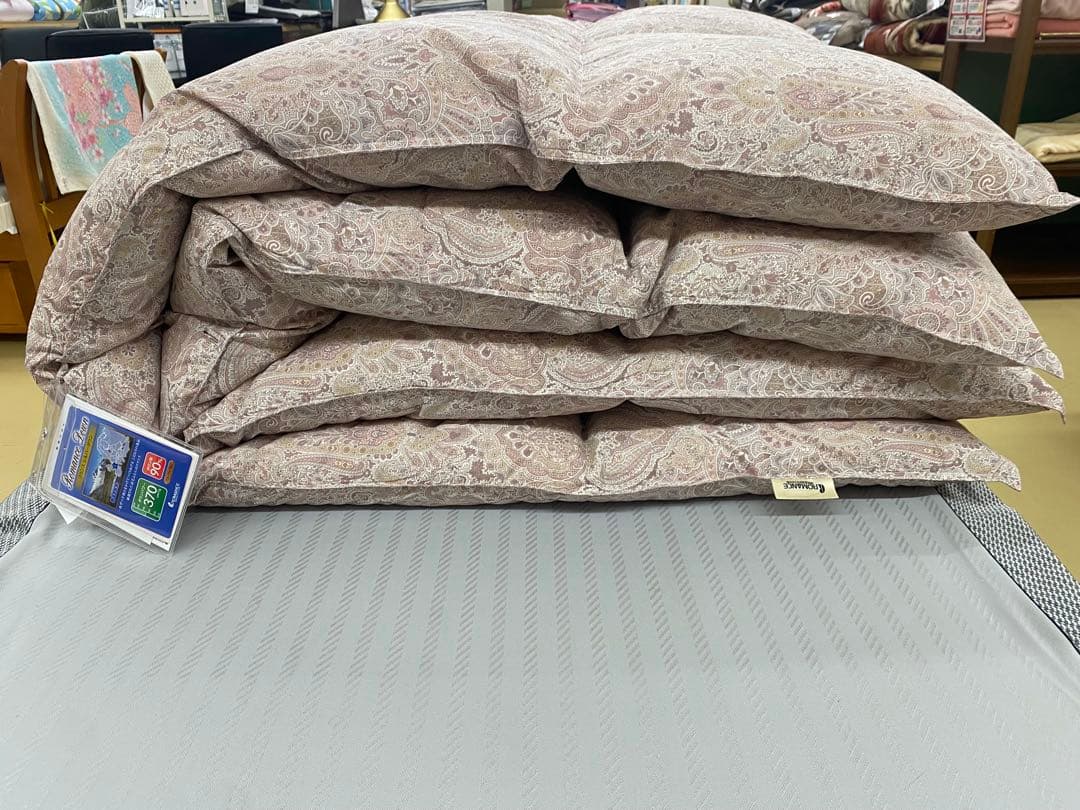 ダブル・ロマンス・羽毛掛け布団・フランスシルバーダウン９０%・３７０㎥/g以上