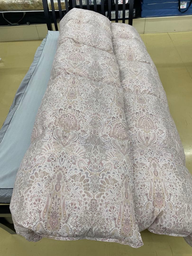 ダブル・ロマンス・羽毛掛け布団・フランスシルバーダウン９０%・３７０㎥/g以上