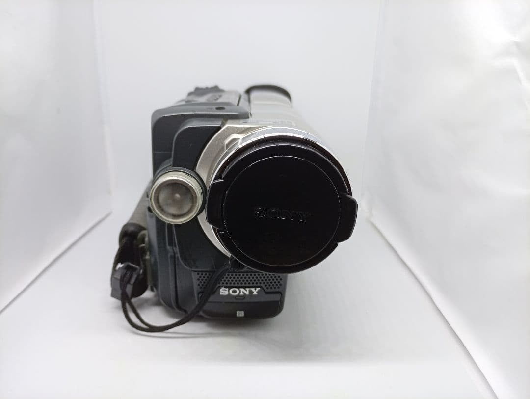 ナ*ベ様 動作良好品　SONY Hi8ビデオカメラ　Handycam CCD-T