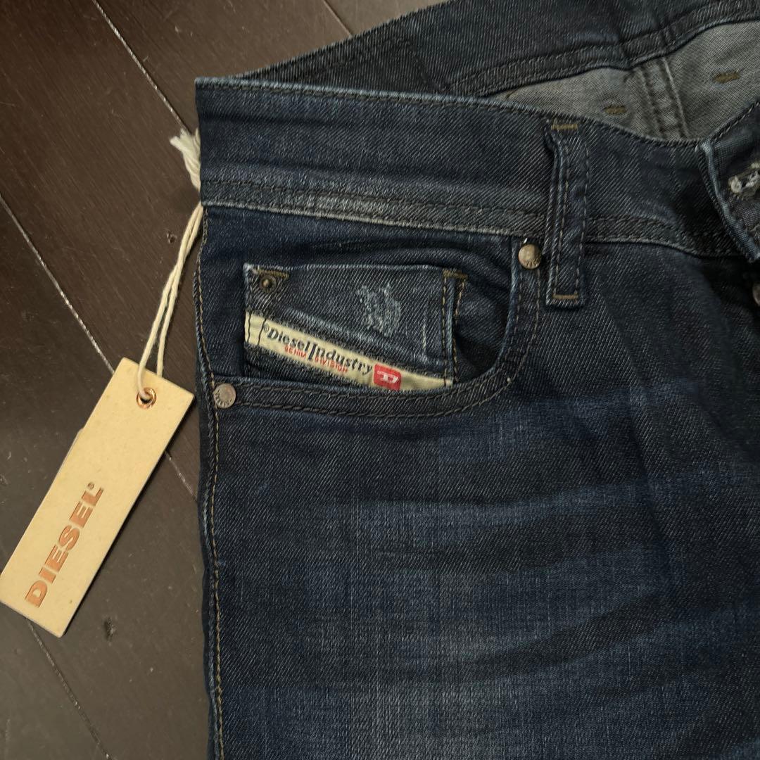 DIESELディーゼル　SLEENKER ジーパン