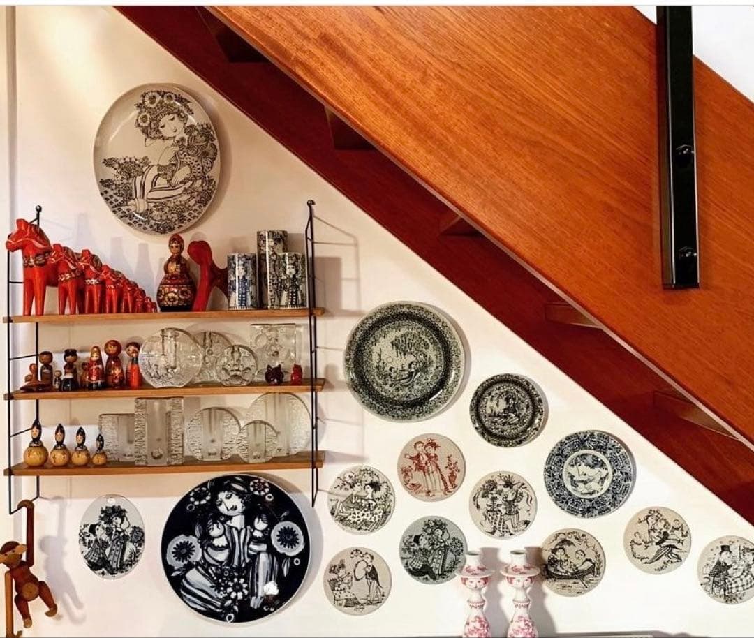 ビヨンヴィンブラッド　ビンテージの鳥を持つ少女の絵柄の深皿です！22㎝のサイズ！