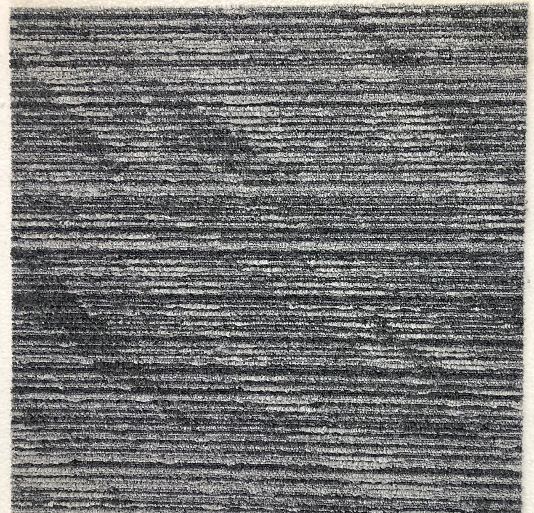 ぐれーじゅ　★新規開設しました★　タイルカーペット　５４枚新品・未使用