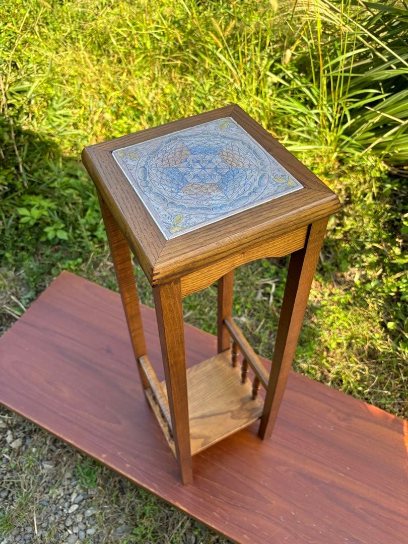 ヴィンテージ木製台座ディスプレイテーブルプラントスタンドタイルビクトリア