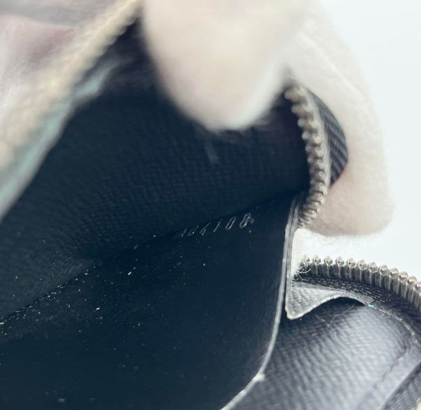 未使用級　ルイヴィトン　パース　ポルトモネ　ジュール　エクリプス　黒