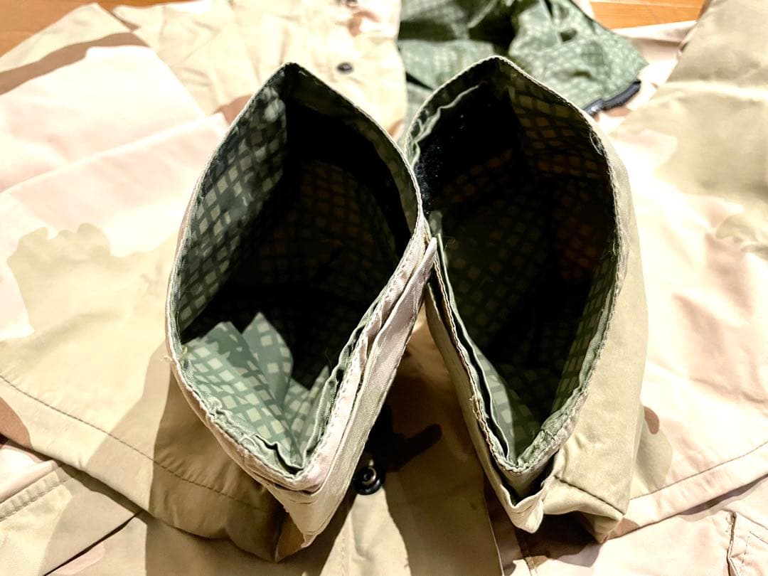 実物本物【最軽量】ゴアテックスパーカー　特殊部隊　リバーシブルナイトカモ　M