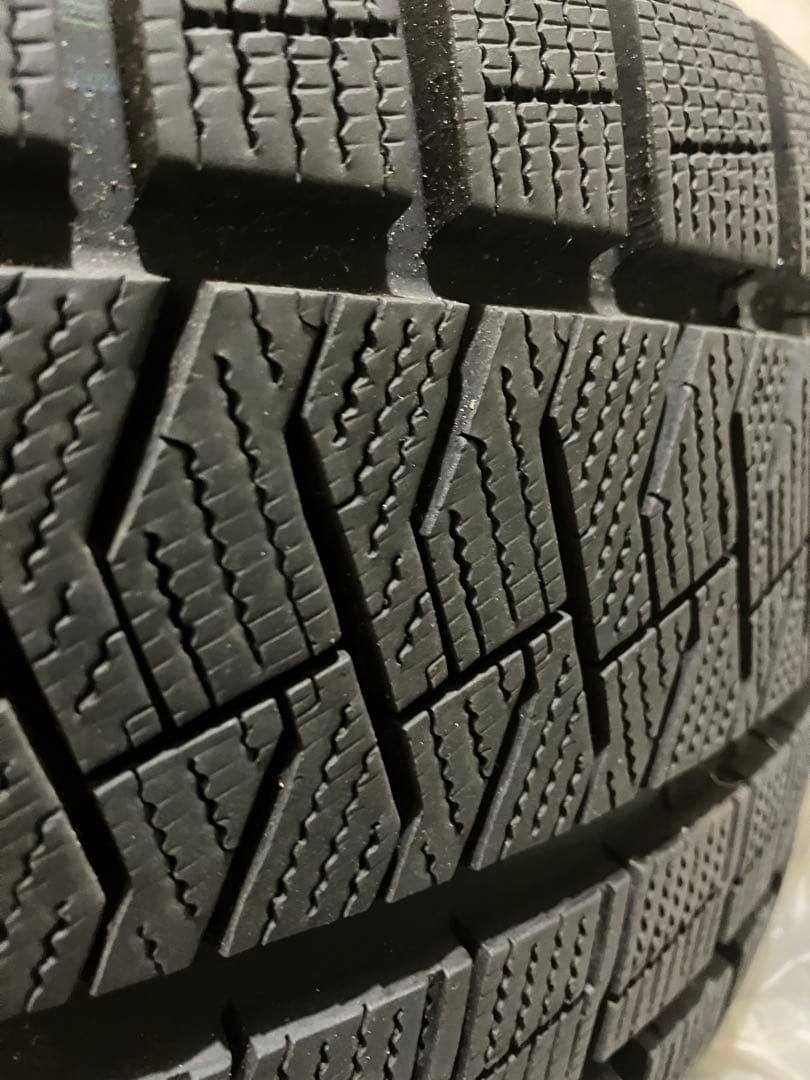 メルセデスベンツホイール付きスタッドレスタイヤ4本