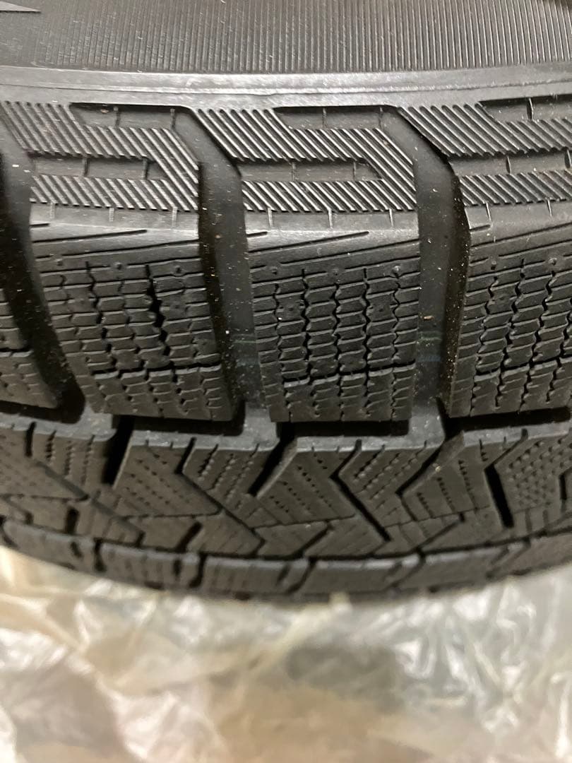 メルセデスベンツホイール付きスタッドレスタイヤ4本