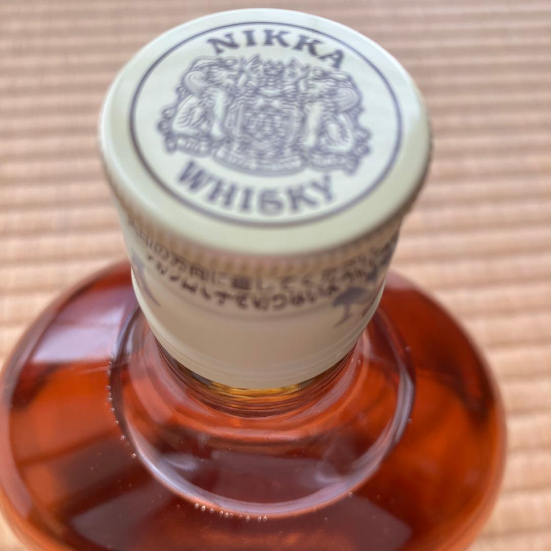 ニッカウイスキー　 GOLD & GOLD 白　鎧兜付　　43度　750ml