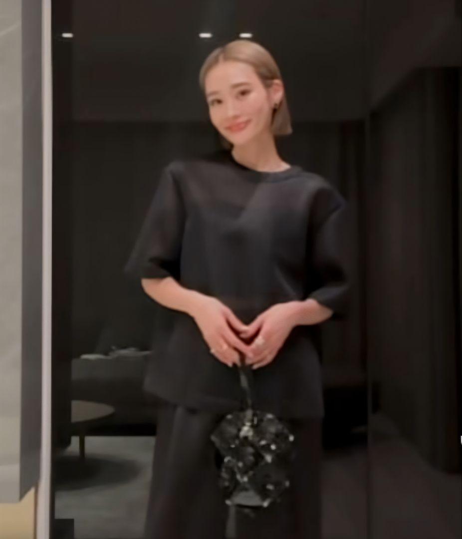 最終値下げ　完売品　シースループルオーバー　BLACK　黒