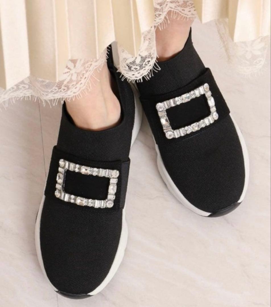 新品未使用　【+diana（プラスダイアナ）】 ビジュー付きストラップスニーカー