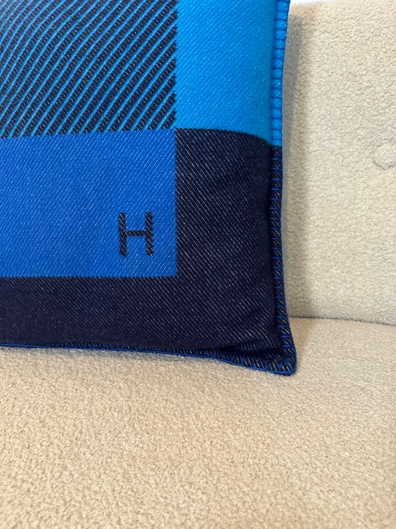 ⭐️【あん】　定価13万　HERMES エルメス　クッション　Hリヴィエラ