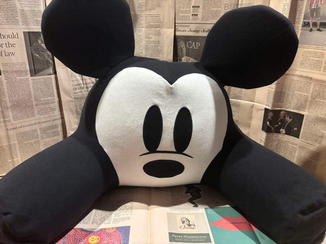 完売品希少☆Yogiboヨギボーディズニー サポート　ミッキービーズクッション