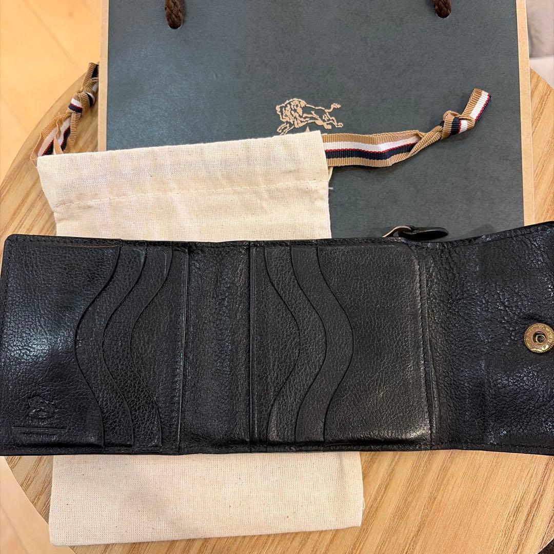 「値下げ中 1/18まで！」IL BISONTE 二つ折り財布 ブラック