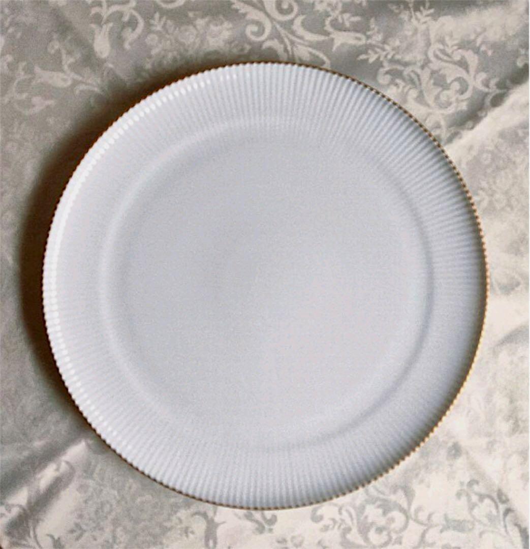 ノリタケホワイトディナープレート２枚 金彩ホワイトプレート 大皿 ランチプレート