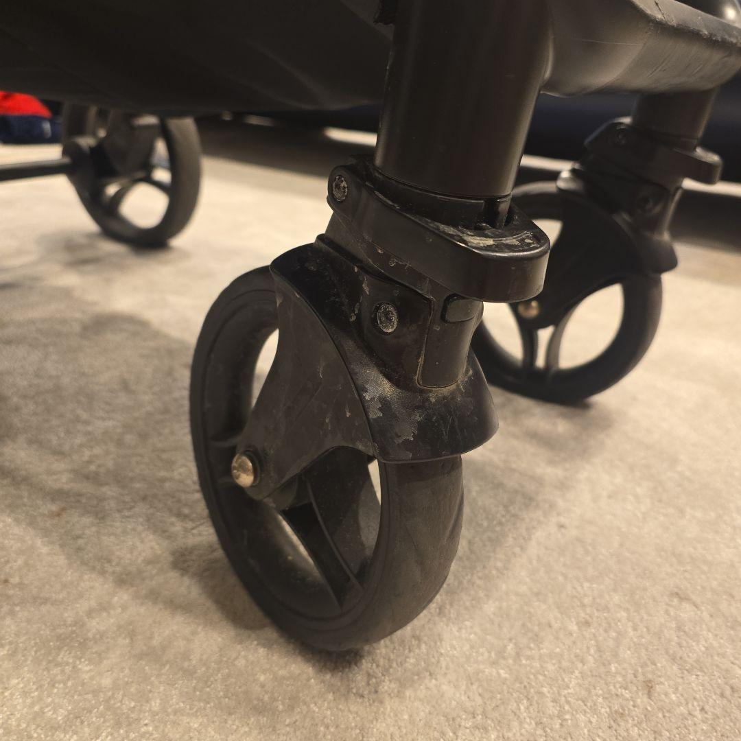 Joie（ジョイー）の2人乗りベビーカー