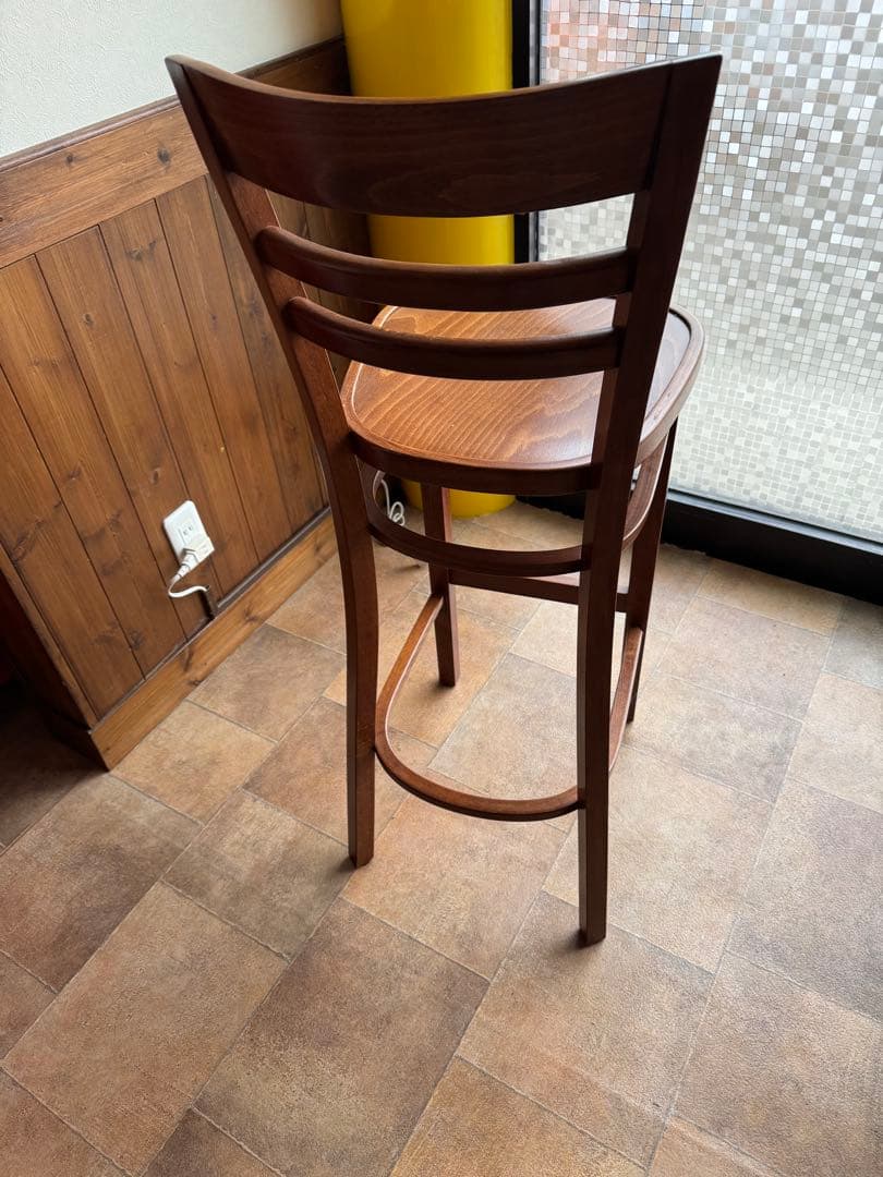 木製ブラウンバースツール