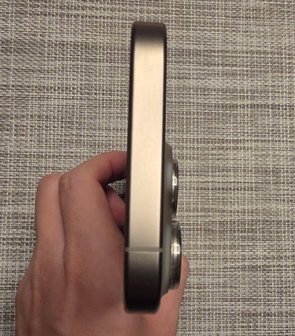 iPhone15 Pro 128GB SIMフリー ナチュラルチタニウム