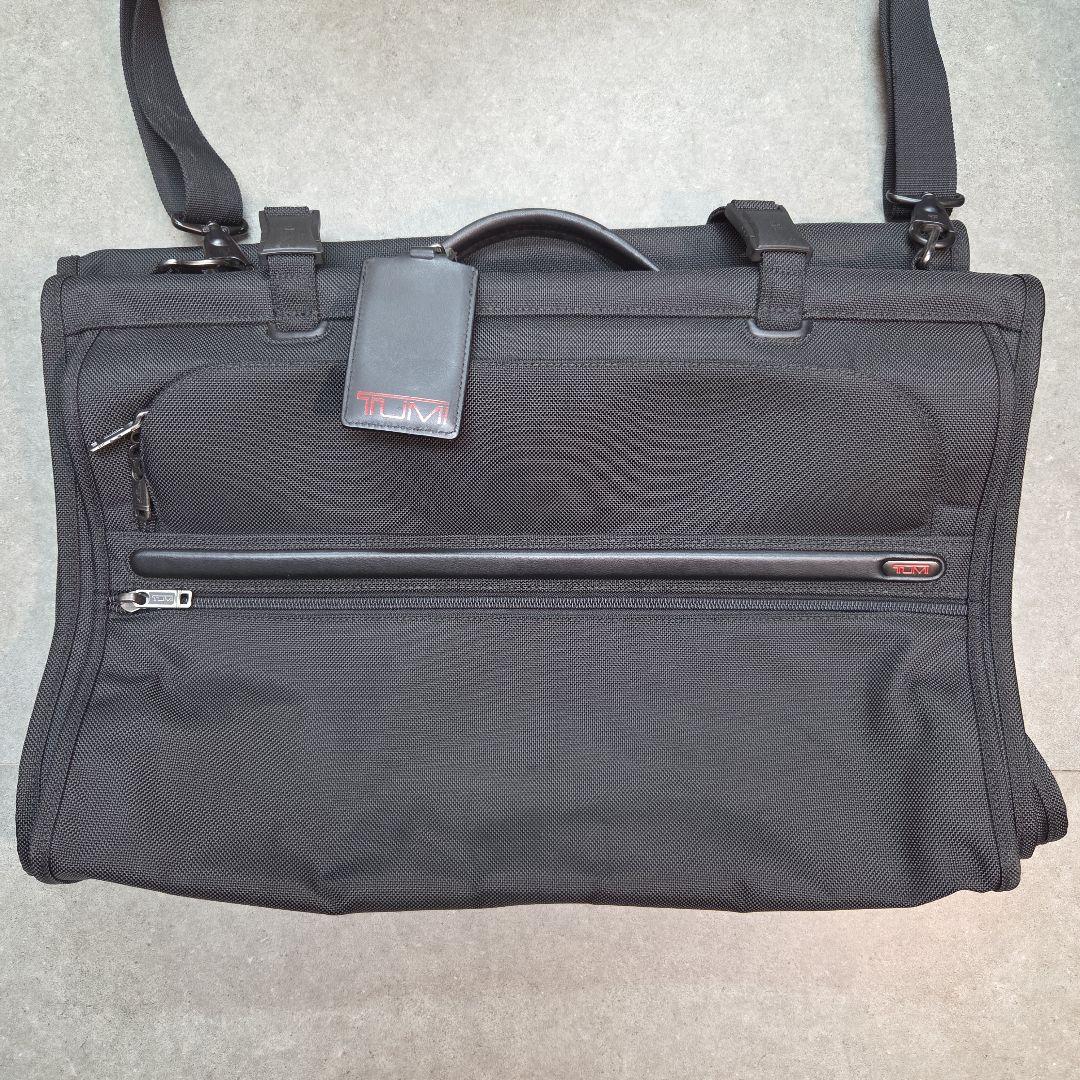 TUMI トゥミ ガーメントケース ビジネスバック スーツ 出張 ショルダー付