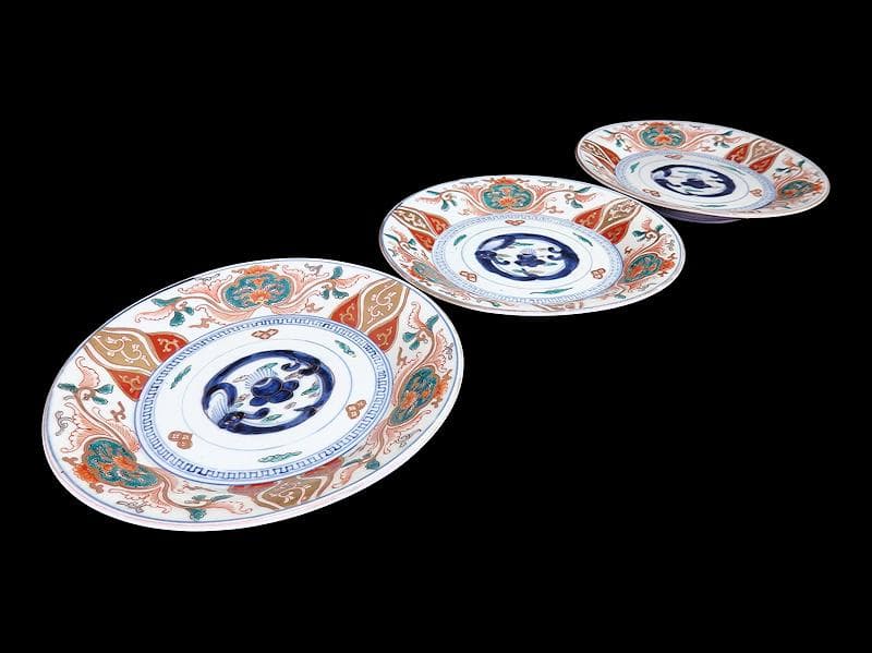 古伊万里　色絵　団龍紋に宝珠　花の図　７寸皿　３枚　珍品　C544AS-DBr
