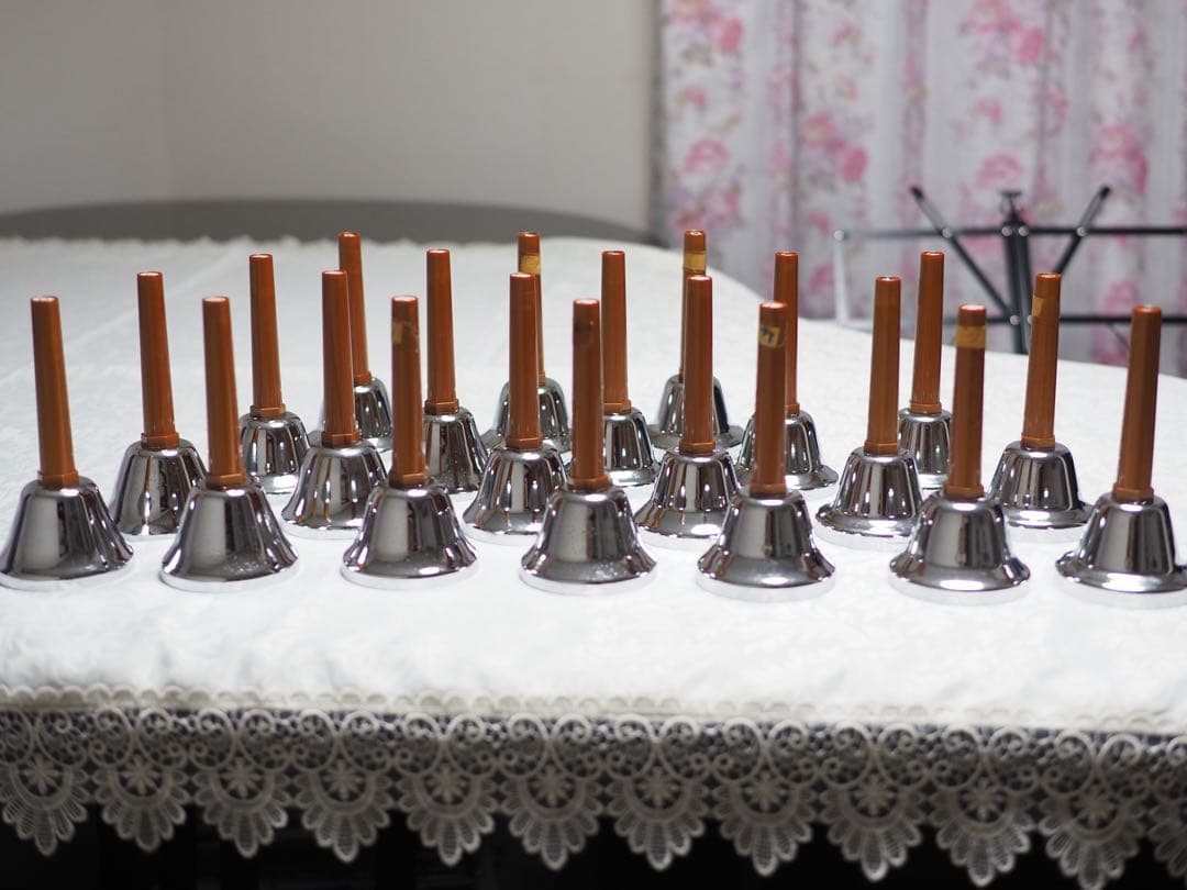 内田洋行　ハンドベル　ミュージックベル　20音　クリスマス　コンサート