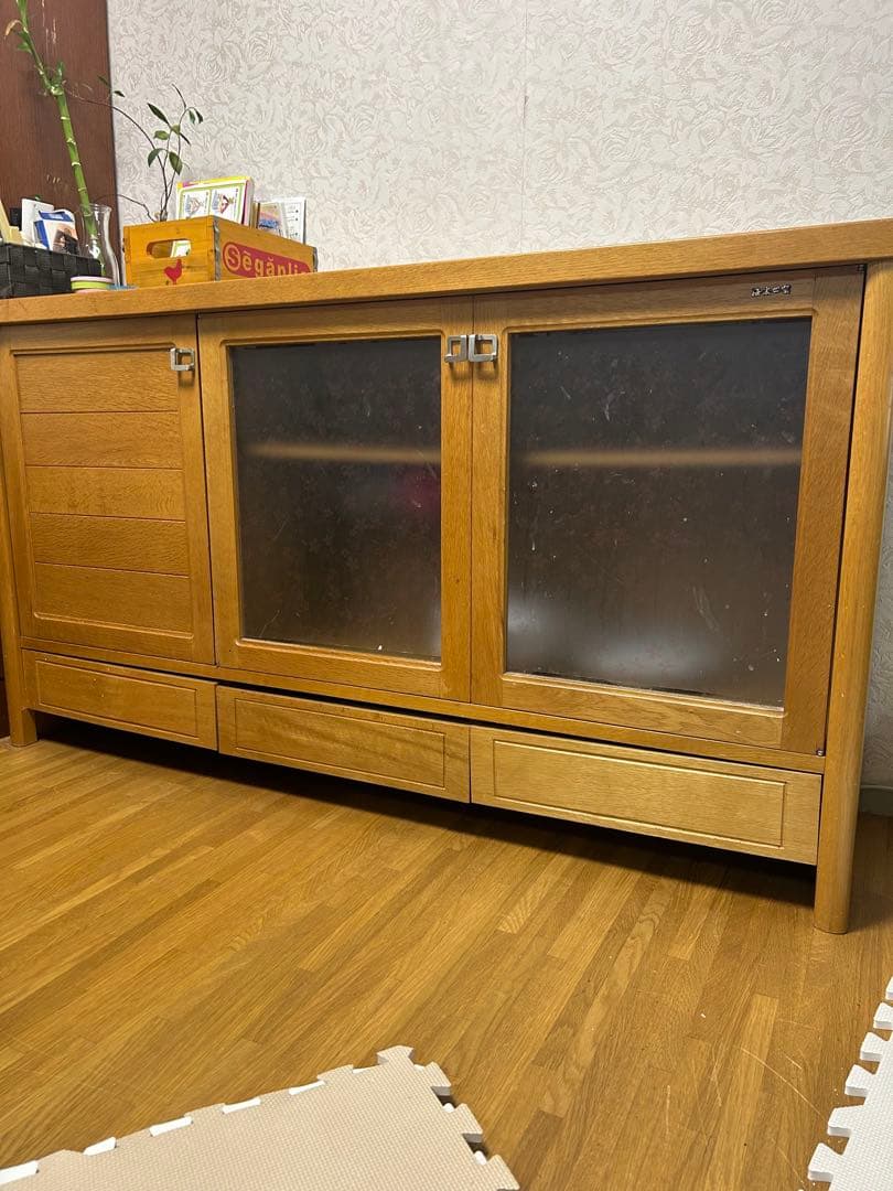 kaji★浜本工芸ガラス扉付収納サイドボード