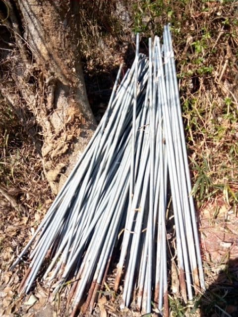 防獣パイプ　菜園の支柱としても　130本まとめて　19ミリ×150センチ